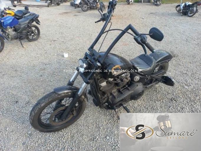 HARLEY DAVIDSON SOFTAIL FXBB - STREET BOB 18/18