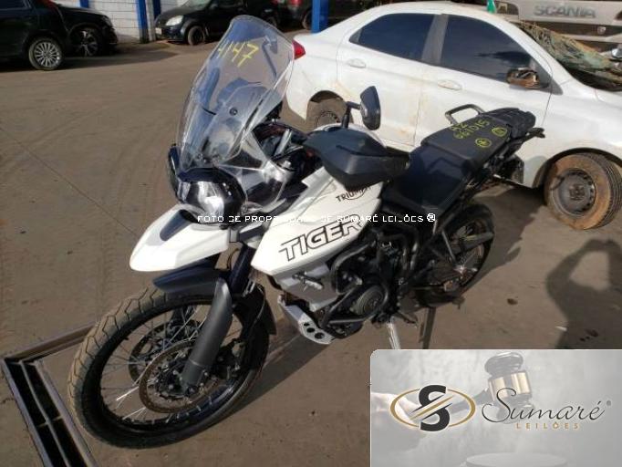 TRIUMPH TIGER 800 18/18
